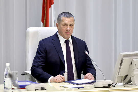 Обзор СМИ. Минвостокразвития: грузопоток по Севморпути должен достигнуть 40 млн тонн